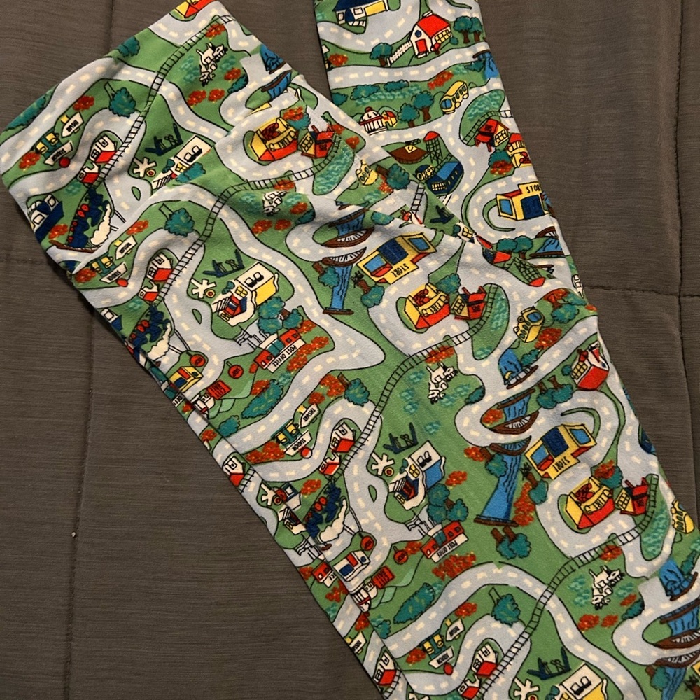 LuLaRoe OG Roads Leggings OS